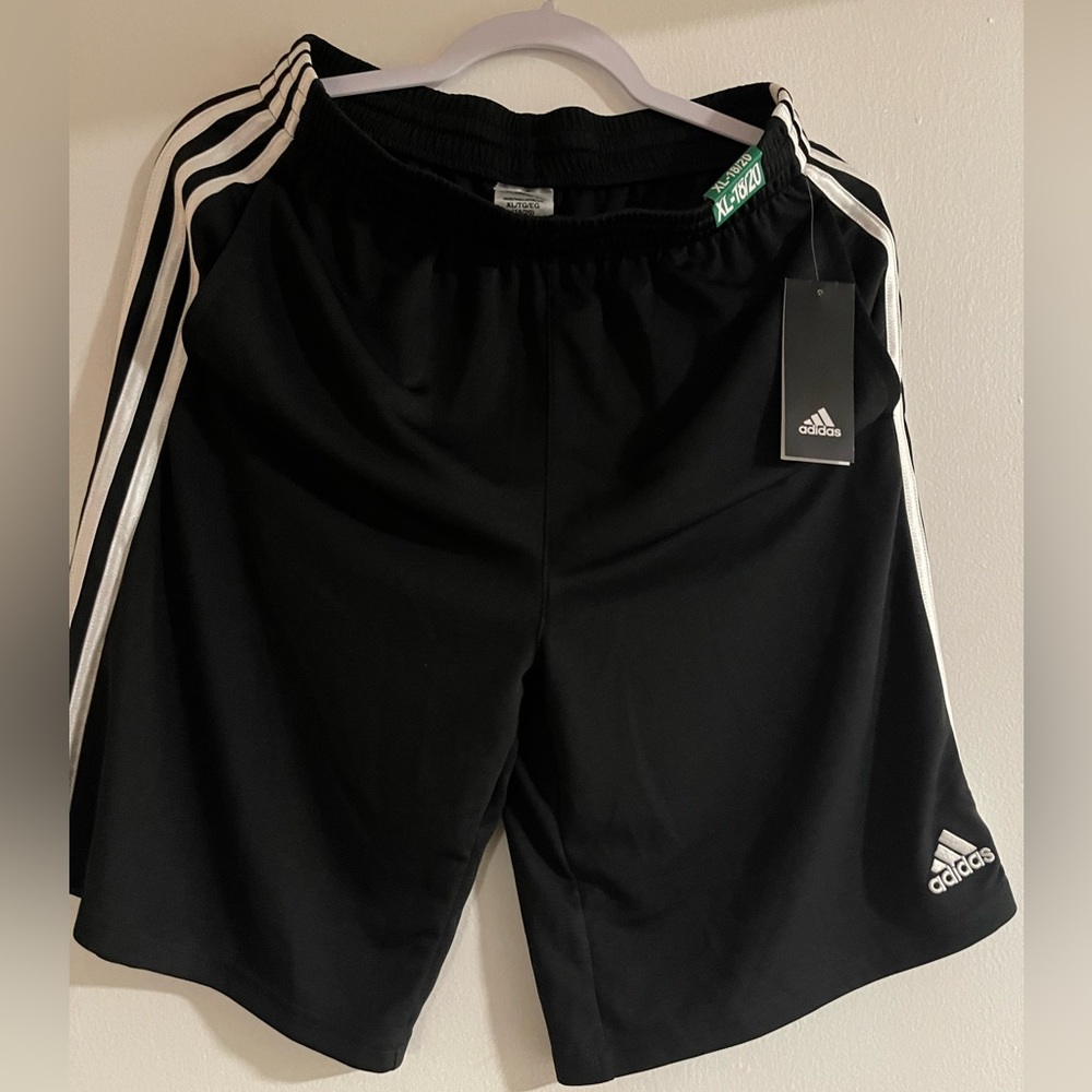Brand New Adidas Basketball Shorts Black Size XL 18/20